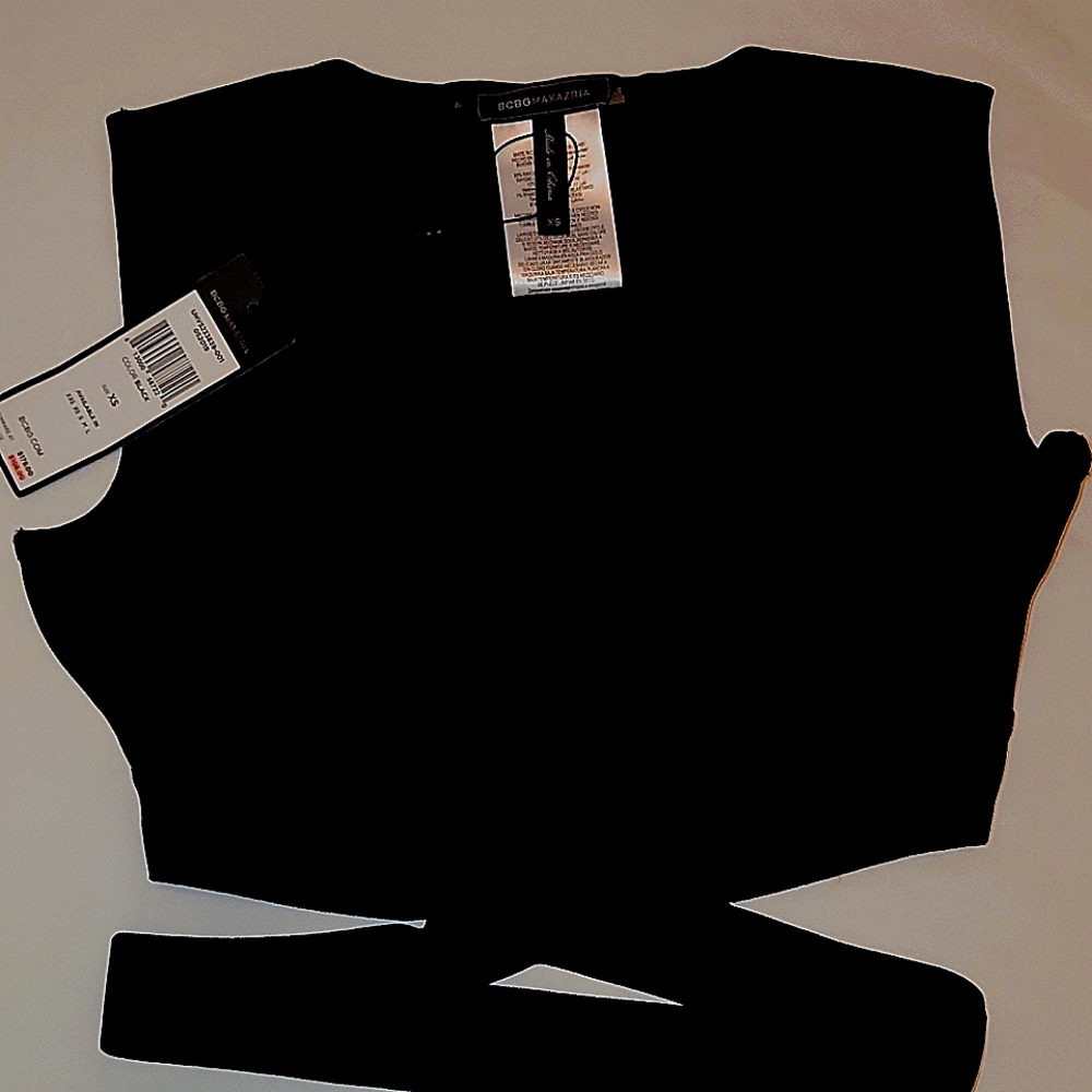 BCBGMAXAZRIA belted crop top